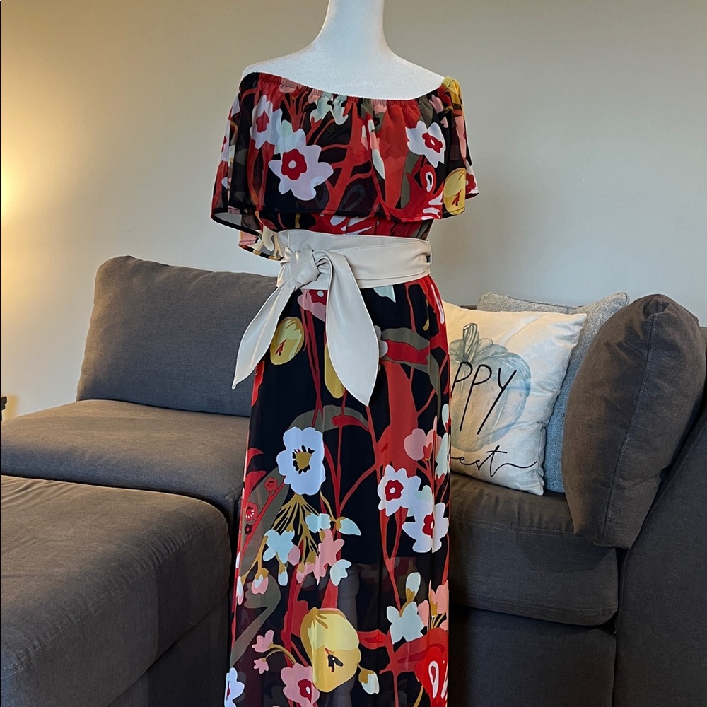 Floral Off-Shoulder Dress - Picture 6 of 6
